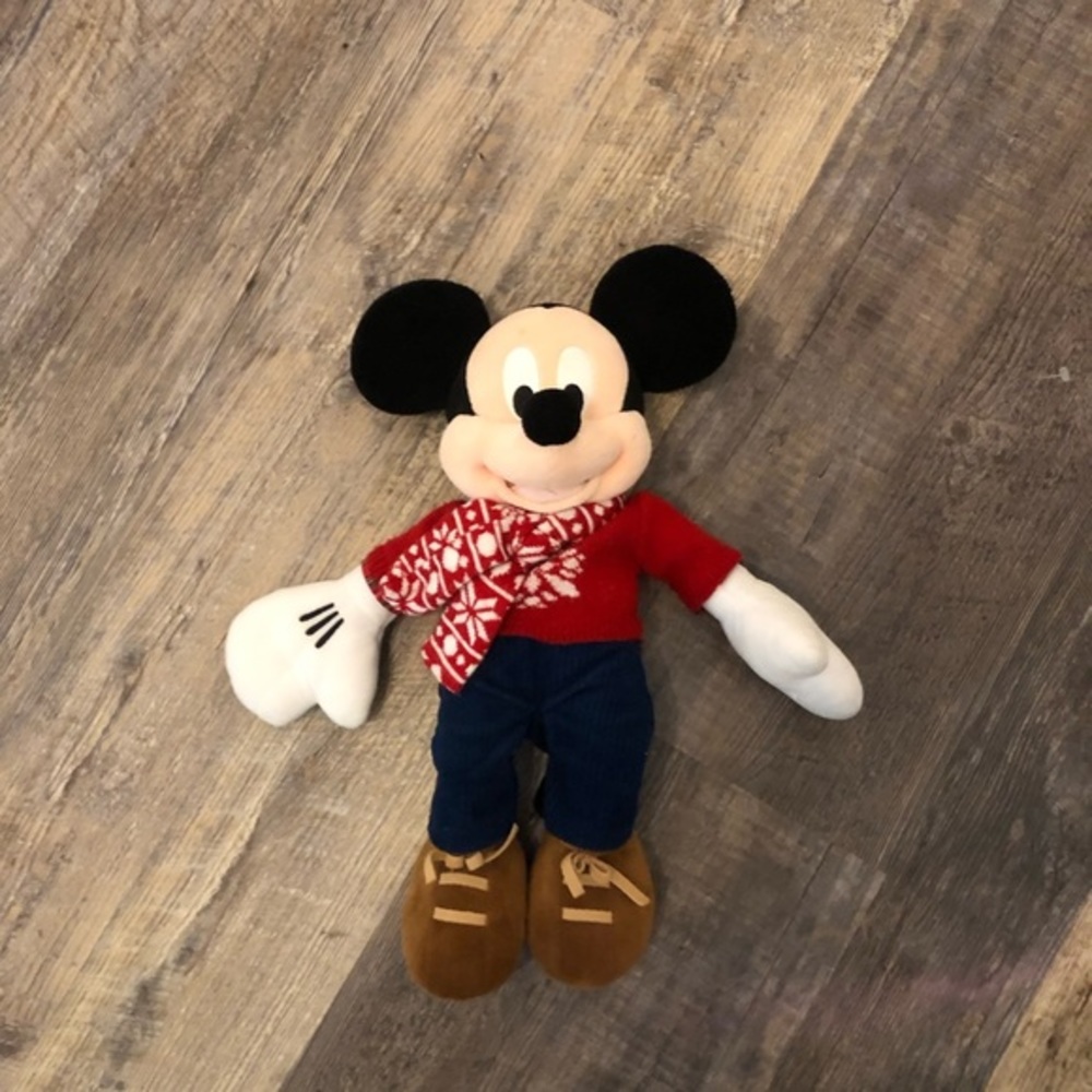 Disney Mickey Mouse 16” Holiday Plush 2015 Winter Christmas Plush Stuffed Animal